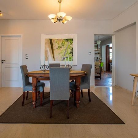 Spacious Apartment In Kavouri Athen Exterior foto