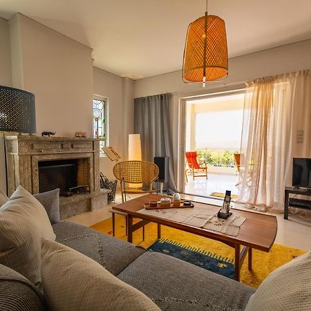 Spacious Apartment In Kavouri Athen Exterior foto