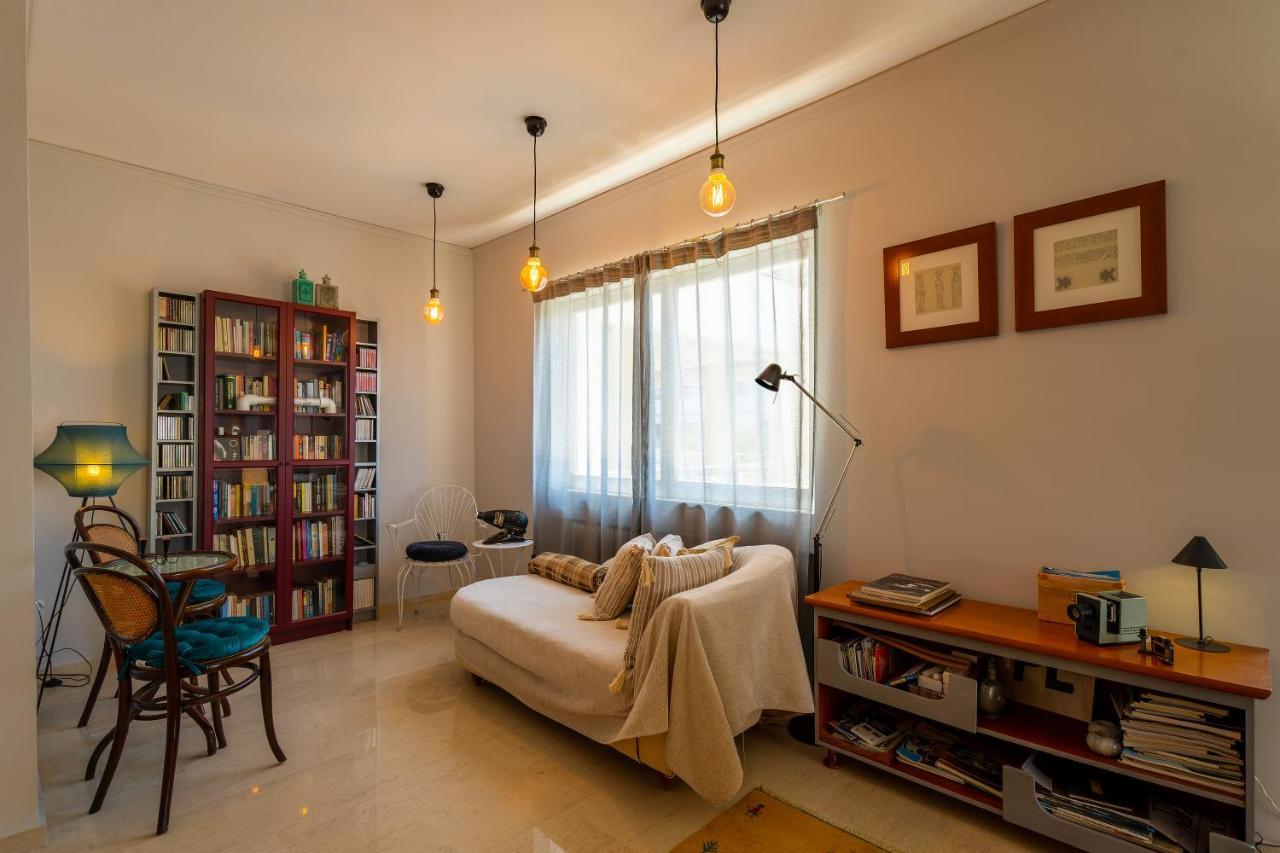 Spacious Apartment In Kavouri Athen Exterior foto