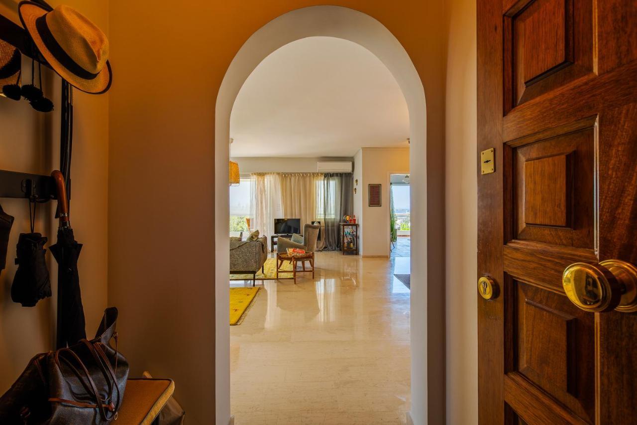 Spacious Apartment In Kavouri Athen Exterior foto
