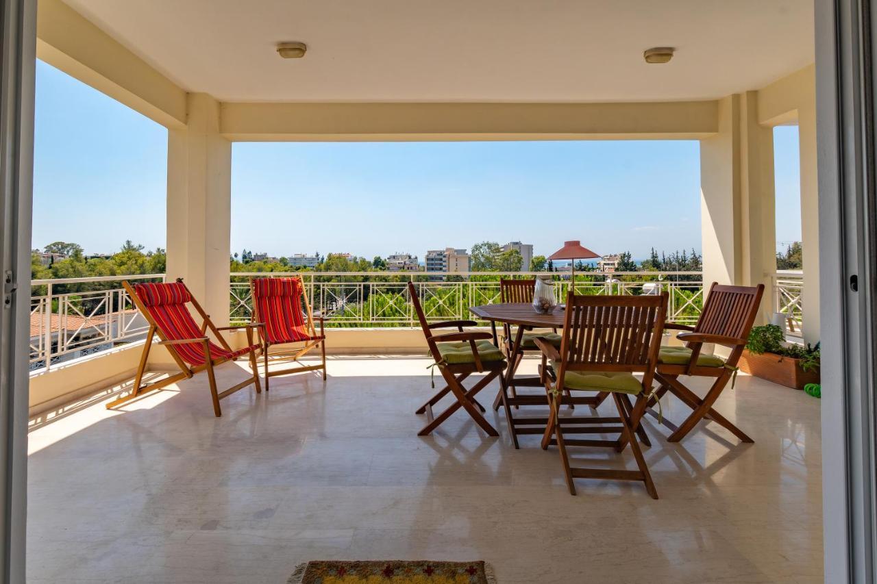 Spacious Apartment In Kavouri Athen Exterior foto